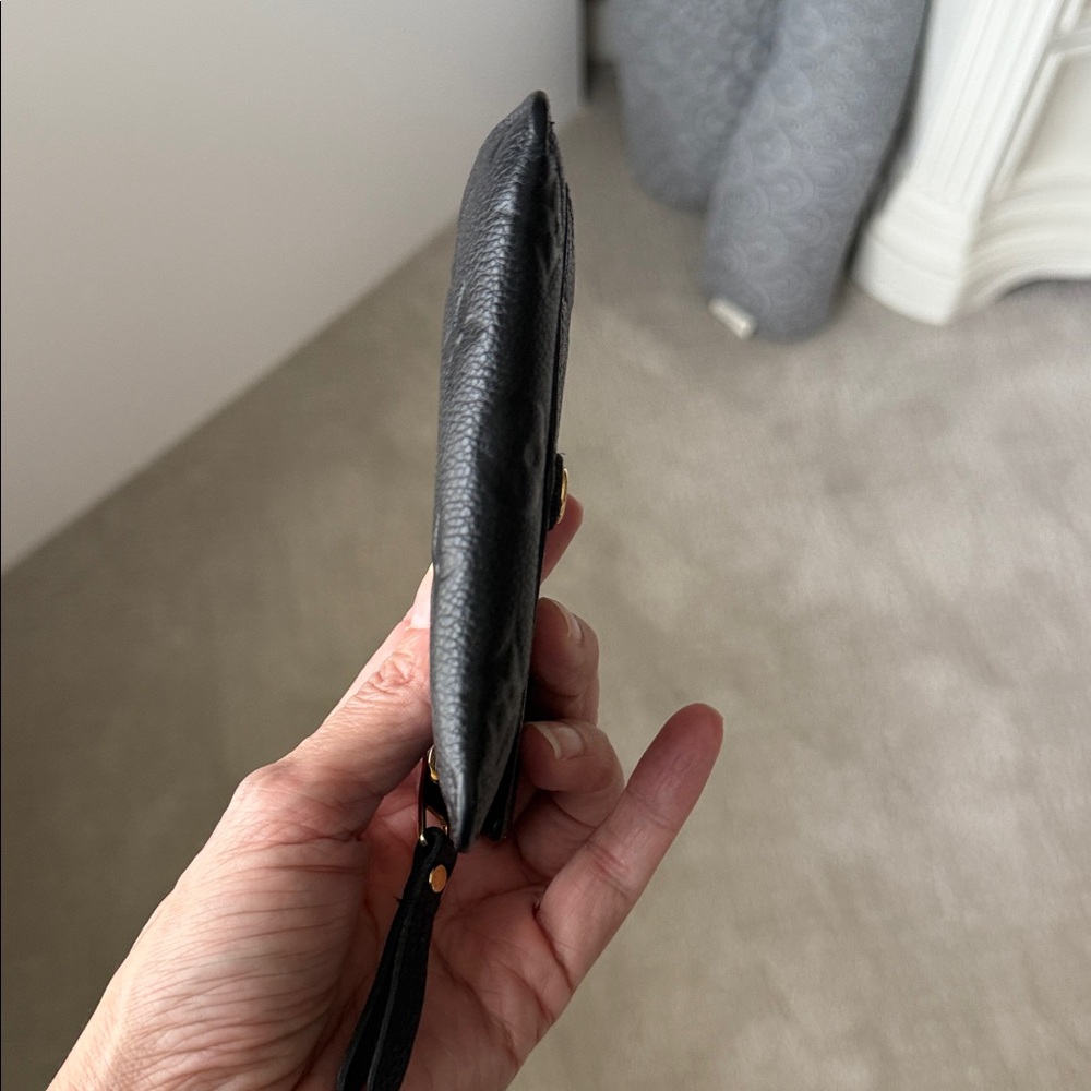 Louis Vuitton Noir Empreinte Key Pouch - Picture 6 of 16